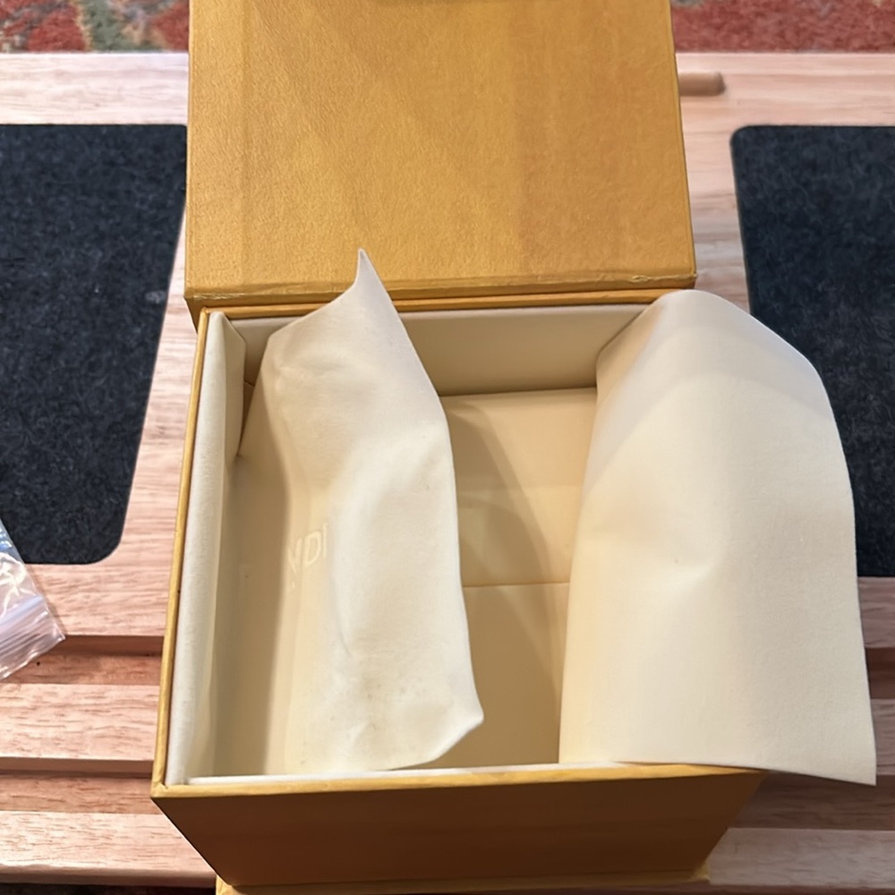 Fendi Box - Picture 3 of 4